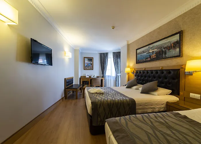 Отель Levent 3*